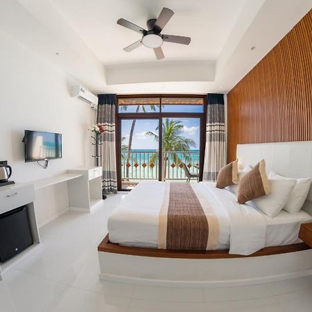 Heron Beach Hotel - The Best Maldivian Getaway In Dhiffushi,Maldives Exterior foto
