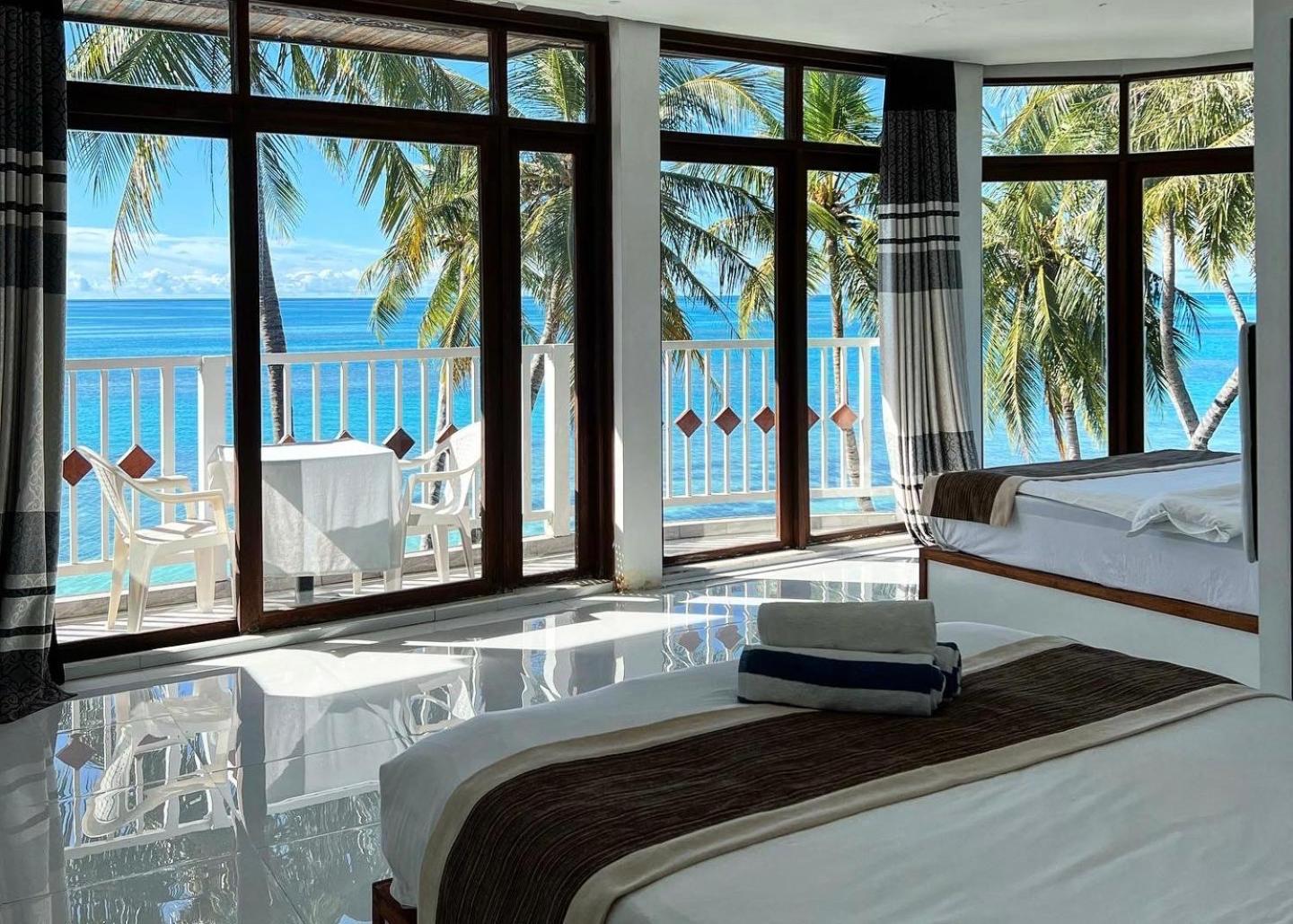 Heron Beach Hotel - The Best Maldivian Getaway In Dhiffushi,Maldives Exterior foto