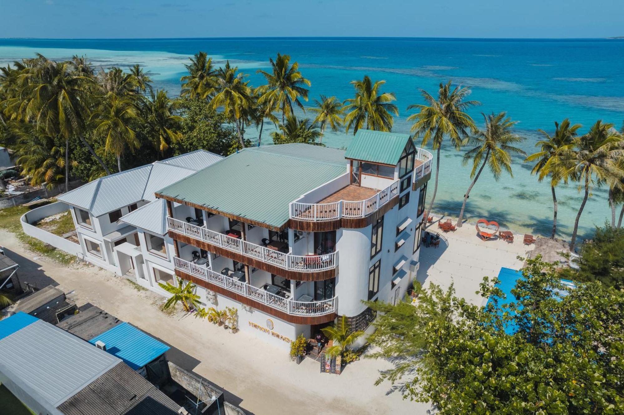 Heron Beach Hotel - The Best Maldivian Getaway In Dhiffushi,Maldives Exterior foto